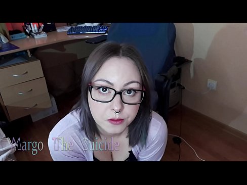 ❤️ Ọmọbinrin ti o ni gbese pẹlu awọn gilaasi buruja Dildo jinna lori Kamẹra ❤️  wa %yo.sexera.ru ☑